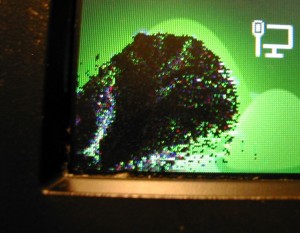 LCD Acer V223HQV. Пятно на матрице после мытья экрана.